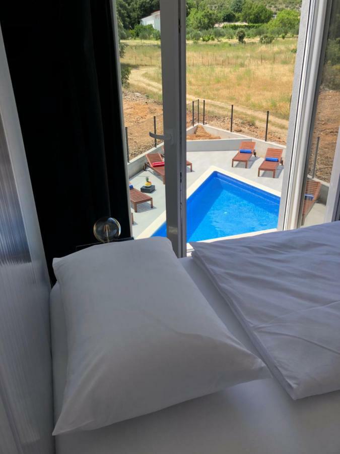 Villa Mila Kastela Kaštel Novi Exterior foto