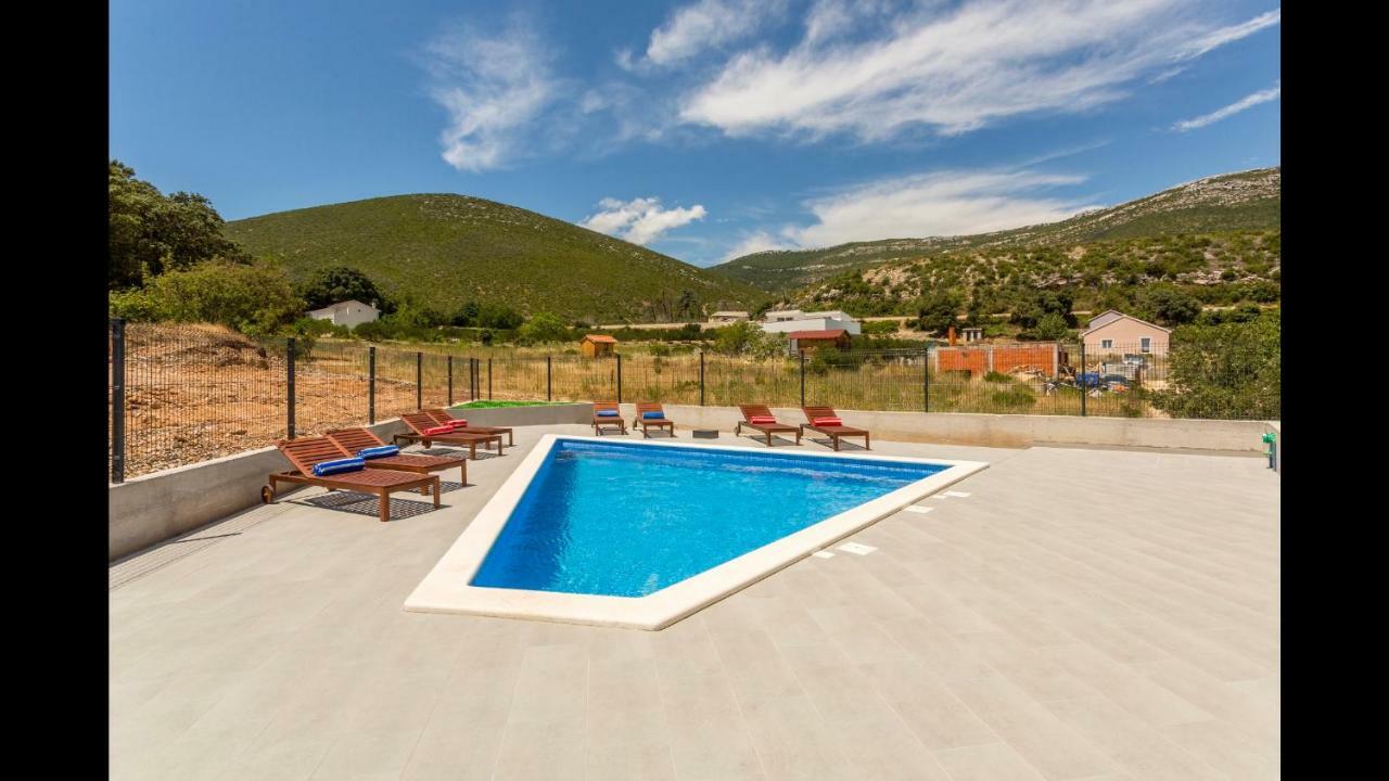 Villa Mila Kastela Kaštel Novi Exterior foto