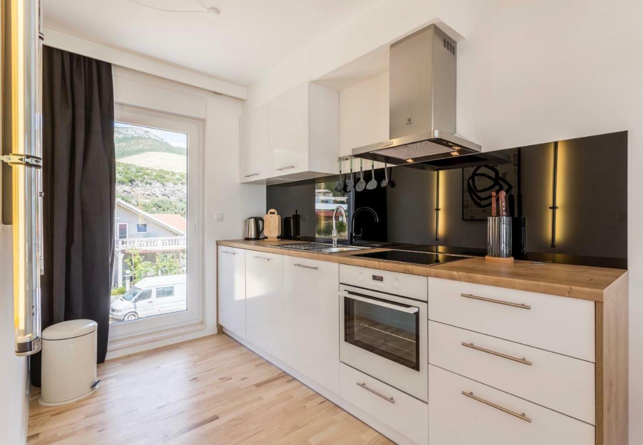 Villa Mila Kastela Kaštel Novi Exterior foto